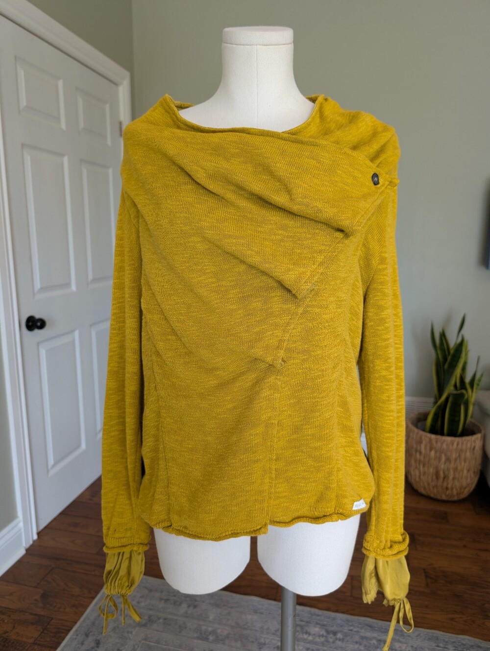Blue Willi's Wrap Cardigan Sweater Boho Linen Blend Mustard Yellow Size L